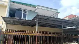 Rumah 2lt 10x20 200m type 4KT Taman modern Cakung Jakarta Timur