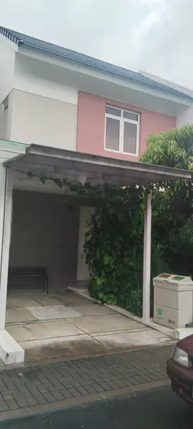 Dijual rumah Murah di perumahan Sumarecon dekat pintu tol gedebage