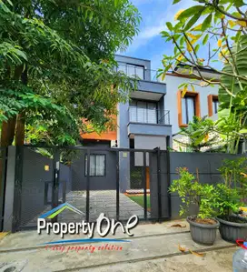 Jual Rumah Di Kencana Loka BSD Serpong
