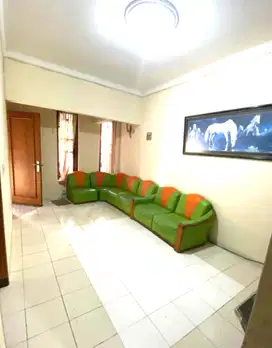 Rumah 2lt 6x15 90m type 4KT di Metland Menteng Cakung