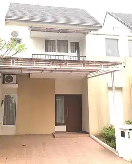 Dijual: Rumah Dua Lantai Modernland, Tangerang