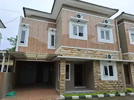 Jual Cepat Rumah KOMPLIT Jl Kaliurang km 13 dekat Kampus UII