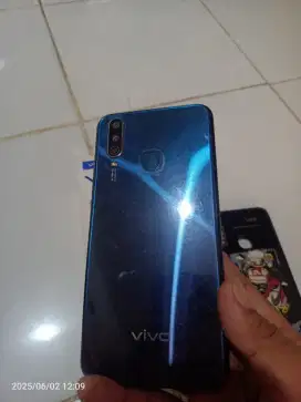 Vivo y17 4 128 oke