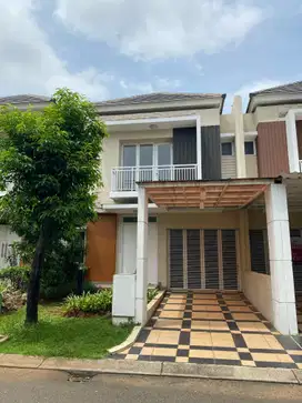 Disewakan Rumah 2+1 Kamar di Cluster Magnolia - Summarecon Bekasi