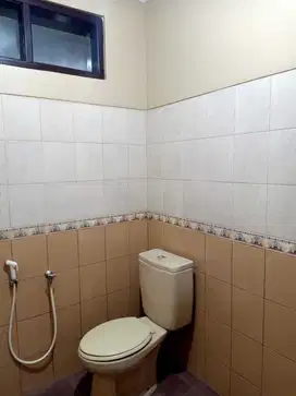 Rumah Cantik 2 Lantai Siap Huni di Antapani Bandung