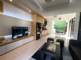 Rumah Full isi nya baru semua di dekat laweyan Solo