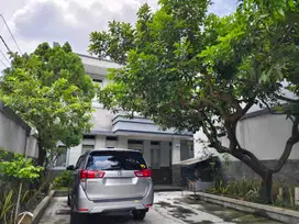 Rumah Jatinegara Barat: 2 Lantai, LT 349 m2, Cocok utk Rumah Kantor