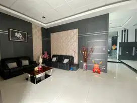 RUMAH VILLA HOOK 3 LANTAI CEMARA ASRI PERABOT LENGKAP