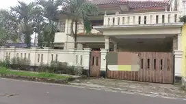 Disewakan Rumah dalam komplek Duren sawit jakarta timur