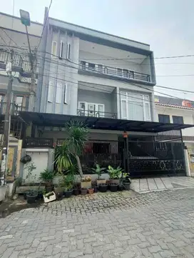 JUAL RUMAH SUNTER 3 LANTAI MINIMALIS, FURNISH LUX, 9X15, SIAP HUNI