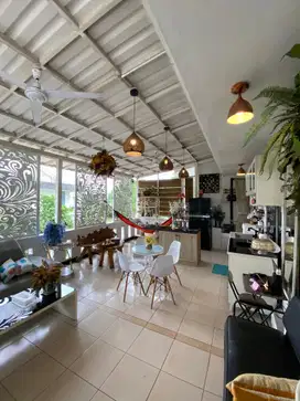 Rumah Hook Cakep Punya Cafe Pribadi di The Green BSD Tangerang
