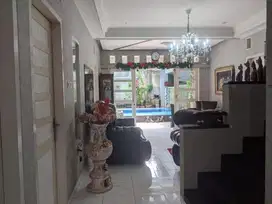 Murah banget rumah bsd ada swimming pool