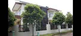 Rumah Hook Bangunan Masih Baru 2 Lantai di Giri Loka BSD CITY