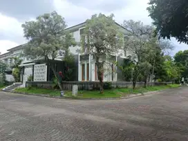 Rumah Mewah + Kolamrenang Dalam Perum di jl. Kaliurang dekat UGM & UII