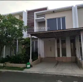 Dijual Rumah Bagus Nyaman di Cluster Yarra JGC, Jakarta Timur