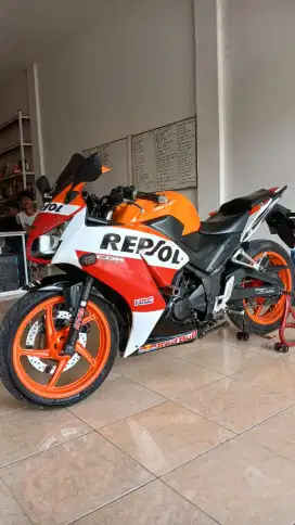 CBR 250R ABS K33 Repsol Edition ( CBU )