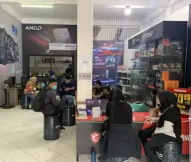 Dicari pegawai buat toko komputer