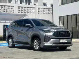 [HYBRID KM 14rban] Toyota Kijang Innova Zenix V Modelista Hybrid 2023