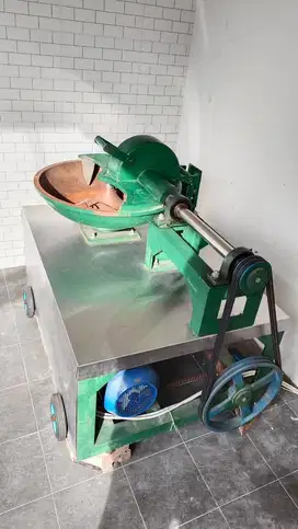 Jual mesin gilingan bakso kondisi mulus dr tembaga