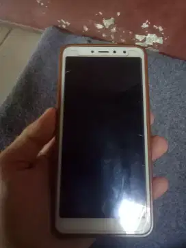 Xiaomi redmi s2 RAM 4/64
