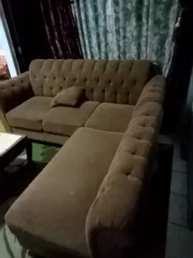 Kursi / Sofa bentuk L
