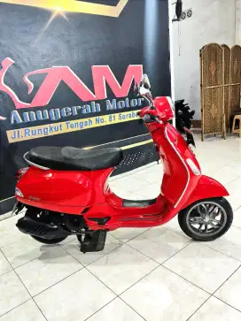 Piaggio Vespa LX 125 I get th 2023 Merah like new no minus