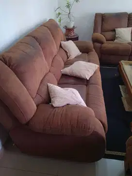 1 Set Kursi Sofa Ruang Tamu CHEERS Import