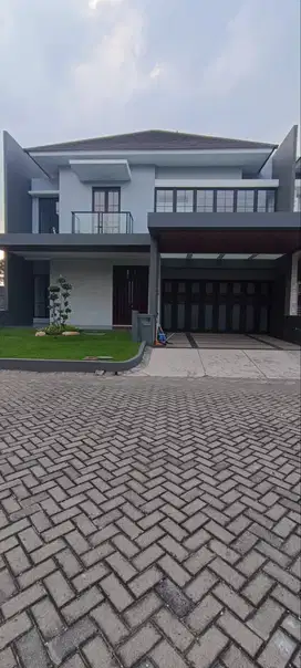 Dijual Rumah Minimalis Modern Royal Residence 2 Lantai Siap Huni