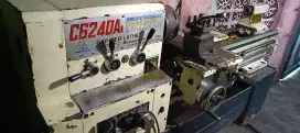 Mesin bubut C6240A1