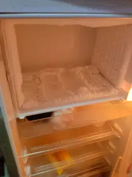Kulkas merk LG satu pintu