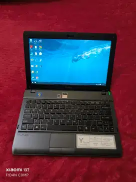 Dijual notebook sony VAIO amd e-450,ram 4 gb,hdd 500 gb