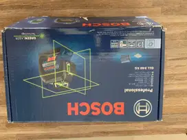 Bosch Laser Level Hijau 12 Line 3×360° (Paket Baterai + Tas)