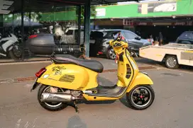 Vespa GTS 300 abs 2019 barang simpanan mulus