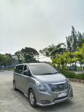 Hyundai H1 XG AT Bensin 2015 Pajak Pnjg Bs Tuker Tmbh