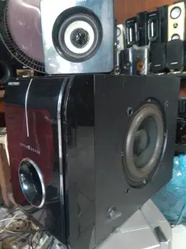 Polytron aktif Subwoofer 6 in, 5.1, big power, bonus 1 satelit speaker