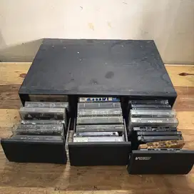 Laci tempat kaset bonus 30 buah kaset lama