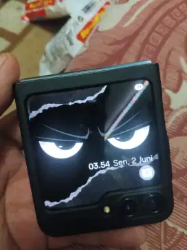 SAMSUNG GALAXY Z FLIP 5 8/256 MINT