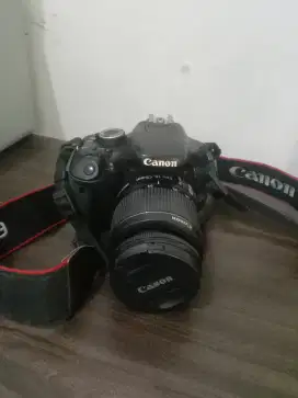 Kamera Canon EOS 600D