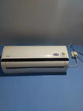 Dijual Ac Midea 1/2PK second lengkap kondisi Normal Dingin