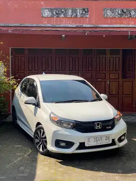 Brio RS CVT Matic 2018 Putih Taffeta White Service Record Istimewa