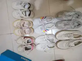 Sepatu ball second
