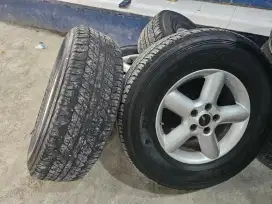 Ban Velg Mobil Xtrail Innova