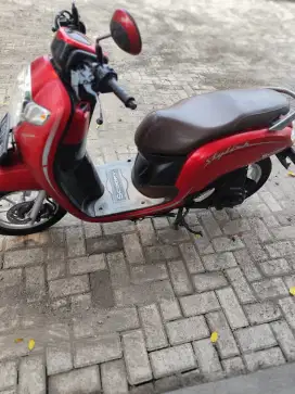 Scoopy tipe Kunci, 2020 bulan 7,Plat N kota Malang,posisi Gresik kota