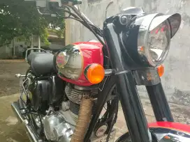 Kredit/TT Royal Enfield 350 Classic Chrome Red modif knalpot siap gas