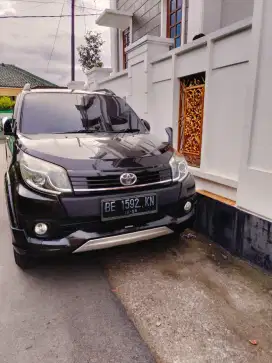 Jual mobil pribadi!!Rush TRD 2016