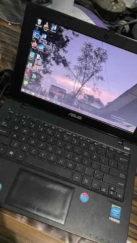 Notebook asus X200M