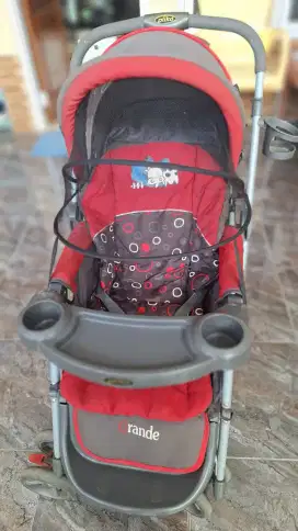Baby stroller Pliko