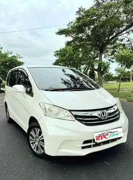 HONDA FREED SD AT TH.2013, AUTOMATIC, ANTIK KM.101k, AC DOUBLE BLOWER,