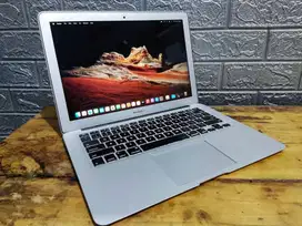 Macbook Air 2015 13 inci Core i5 RAM 8GB SSD 128GB Unit Charger