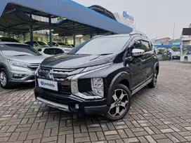 Low KM Mitsubishi Xpander 1.5 Cross Premium Package Bensin-AT 2019 KYC